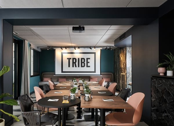 Tribe Paris La Défense Esplanade, Hôtel 4*, Courbevoie, Île-de-France, France